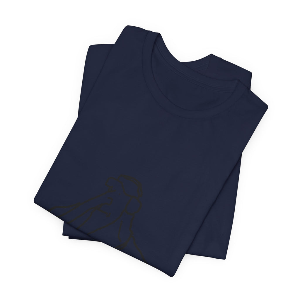 Line Art Pelican Tee — Minimalist Bird Illustration T-Shirt